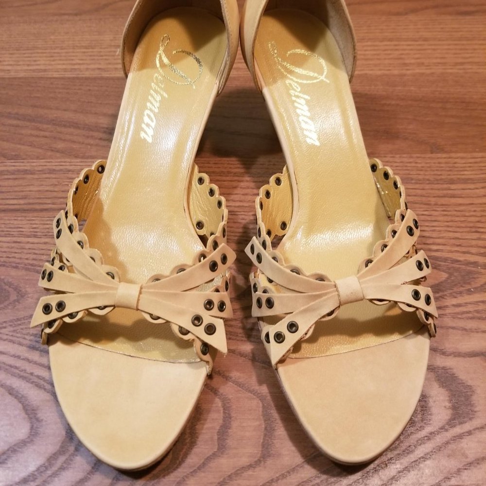 Delman Suede Kitten Heel Sandal Sz 8
